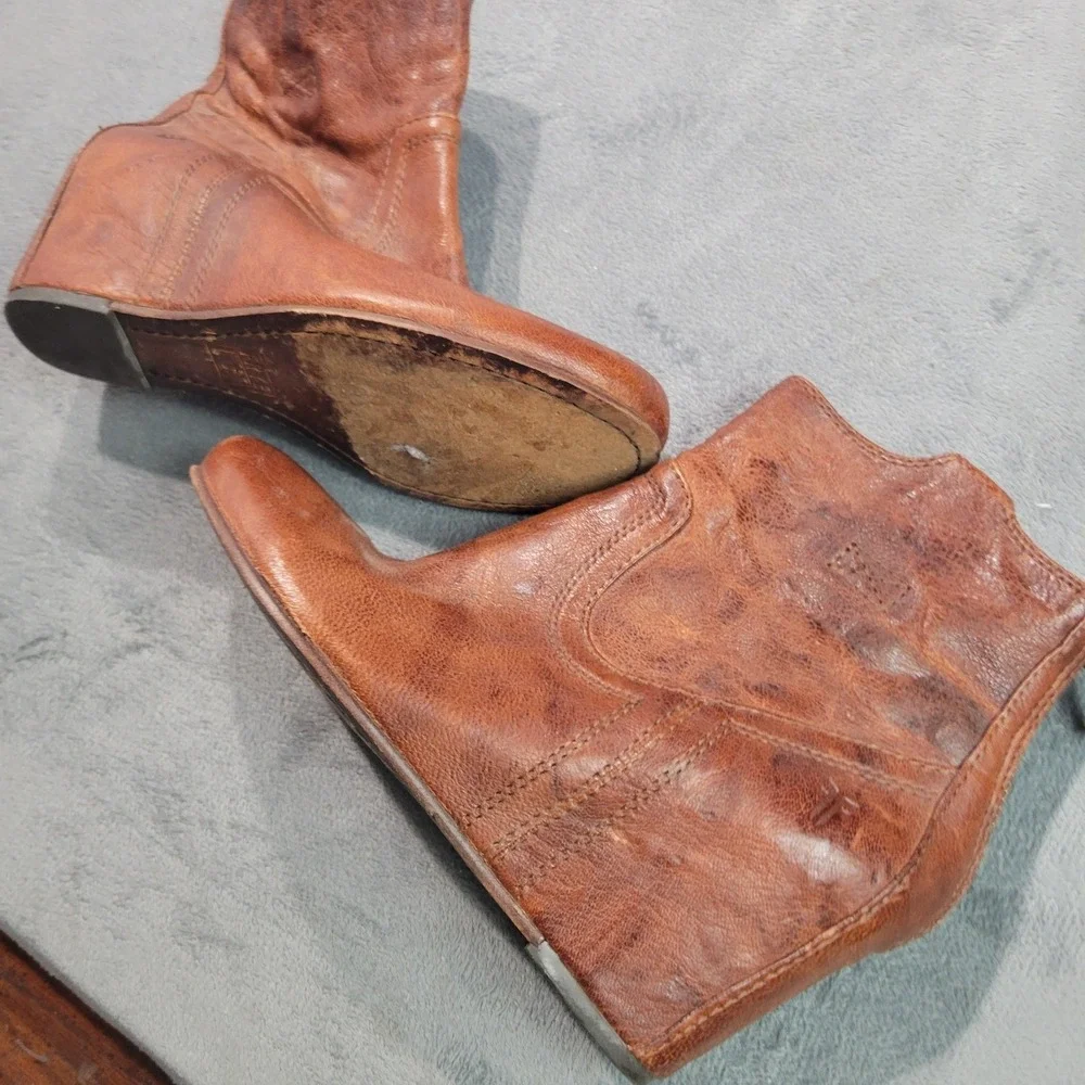 Frye Carson Wedge Bootie Womens 7M Cognac Brown Leather Back Zip‎ Ankle 3470655